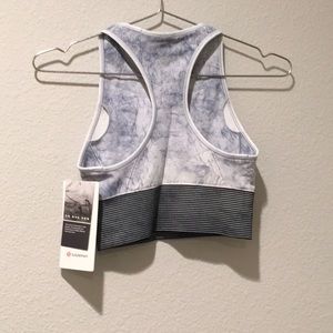 Lululemon size4 brand new bra with tags